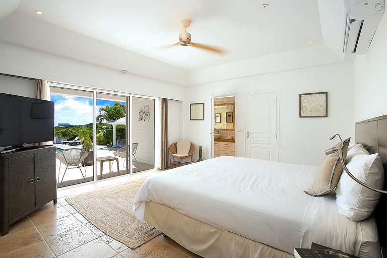Sxm040 – Elegant villa with lagoon views in Terres Basses