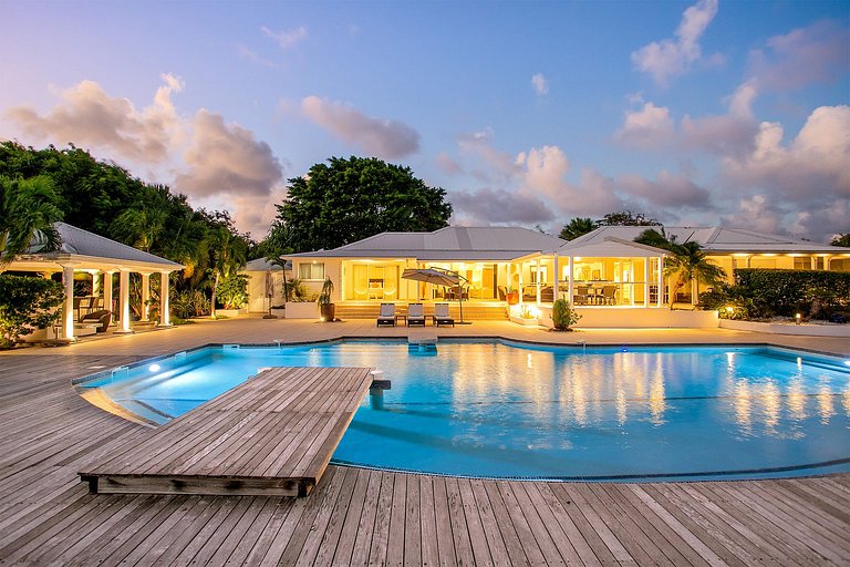 Sxm040 – Elegant villa with lagoon views in Terres Basses
