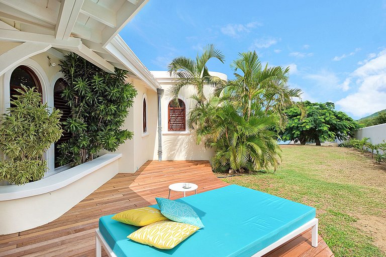 Sxm037 – Villa elegante com vista para o mar em Happy Bay