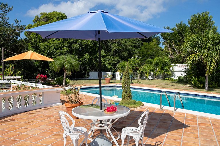 Sxm036 – Colonial-style villa with ocean views in Terres Bas