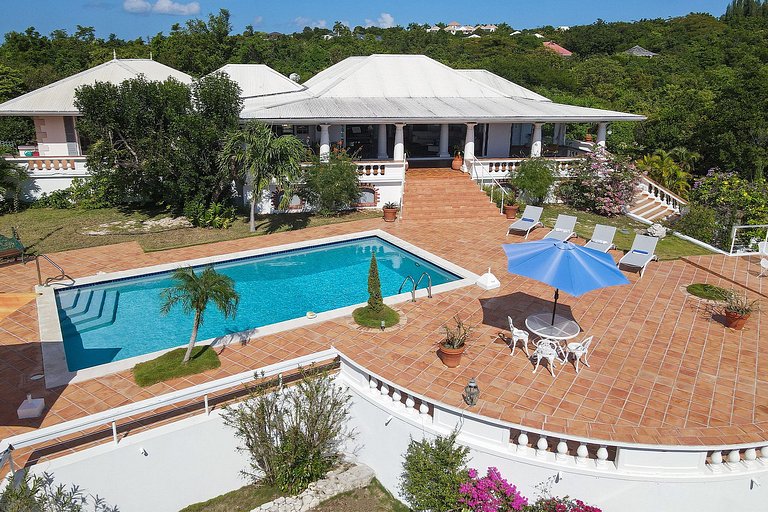 Sxm036 – Villa de estilo colonial com vista para o mar em Te
