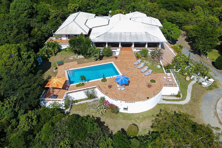 Sxm036 – Colonial-style villa with ocean views in Terres Bas