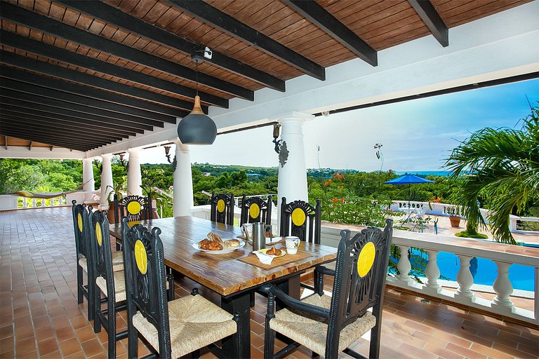 Sxm036 – Colonial-style villa with ocean views in Terres Bas