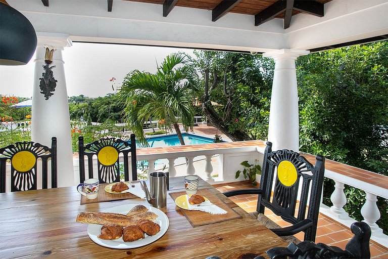 Sxm036 – Colonial-style villa with ocean views in Terres Bas