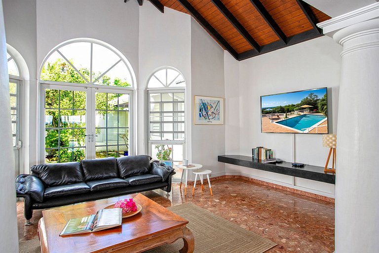 Sxm036 – Villa de estilo colonial com vista para o mar em Te