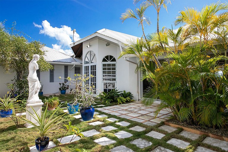 Sxm036 – Villa de estilo colonial com vista para o mar em Te