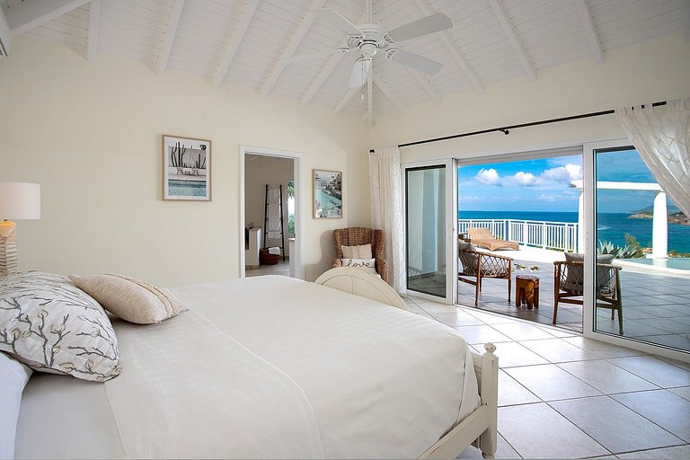Sxm035 – Cliffside home with ocean views in Baie Rouge