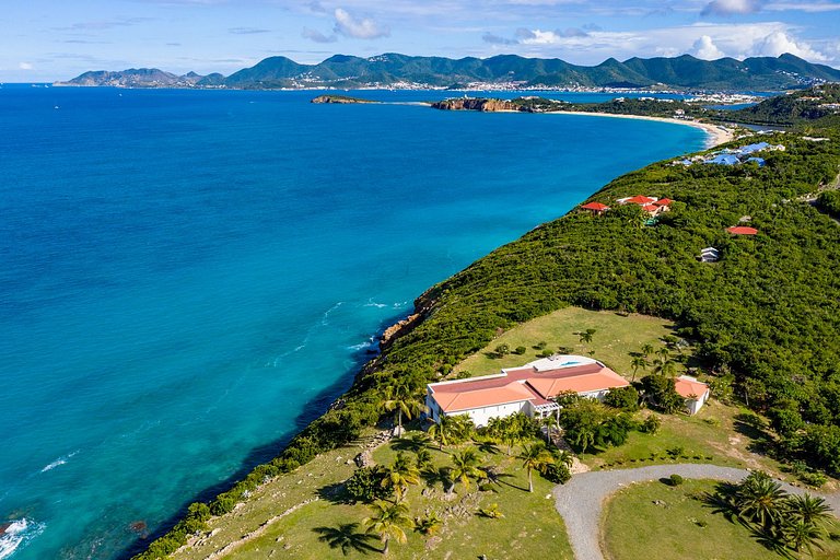 Sxm034 – Villa sobre acantilado con vista al mar en Terres B