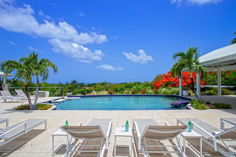 Sxm033 – Villa avec vue sur la mer et piscine à Terres Basse