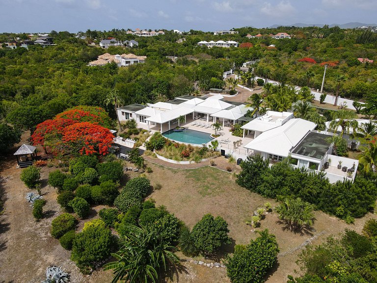 Sxm033 – Oceanview villa with large pool in Terres Basses