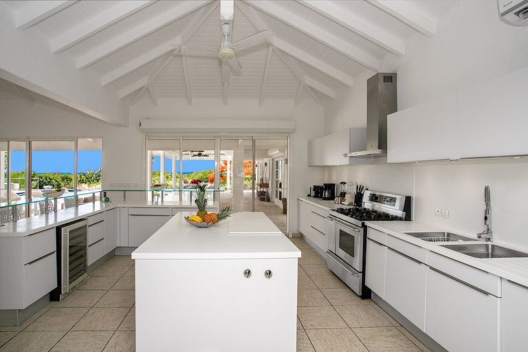 Sxm033 – Villa avec vue sur la mer et piscine à Terres Basse