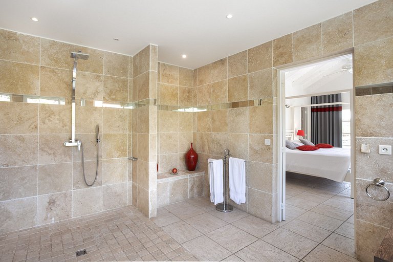 Sxm033 – Oceanview villa with large pool in Terres Basses