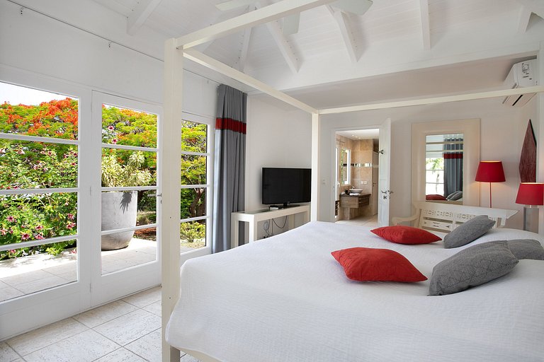 Sxm033 – Villa avec vue sur la mer et piscine à Terres Basse