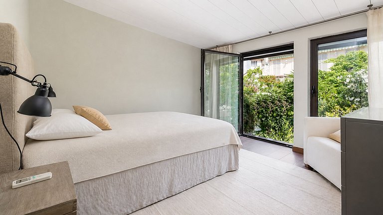 Azu194 - Dúplex elegante con jardín privado