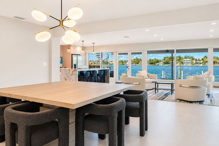 Mia016 - Waterfront Estate with Bay Views in Miami