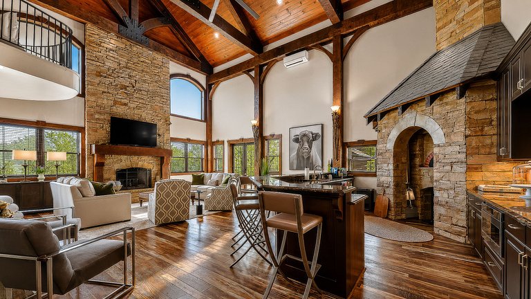 Cha003 - Mountainside Luxury Estate in Chattanooga, Tennesse