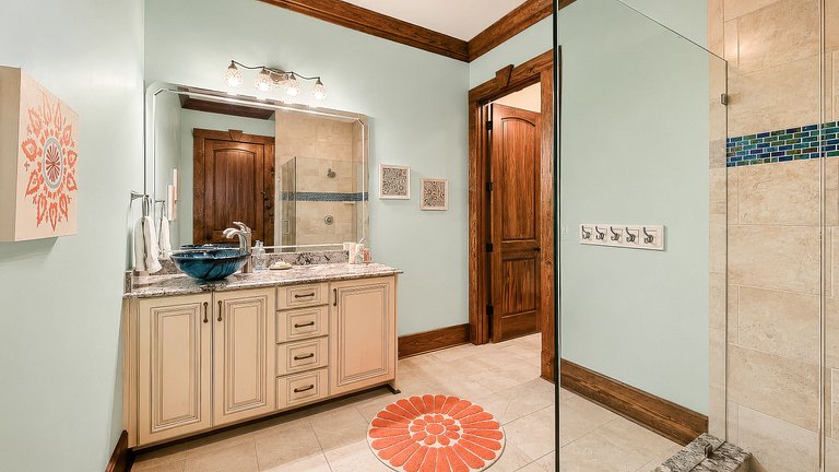 Cha003 - Mountainside Luxury Estate in Chattanooga, Tennesse