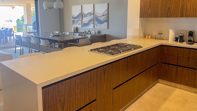 Ptm042 - Elegant Oceanview Villa at Kupuri Beach