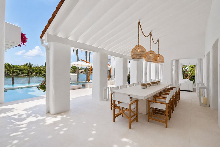 Mia009 - Mansión estilo Mykonos frente al mar en Miami