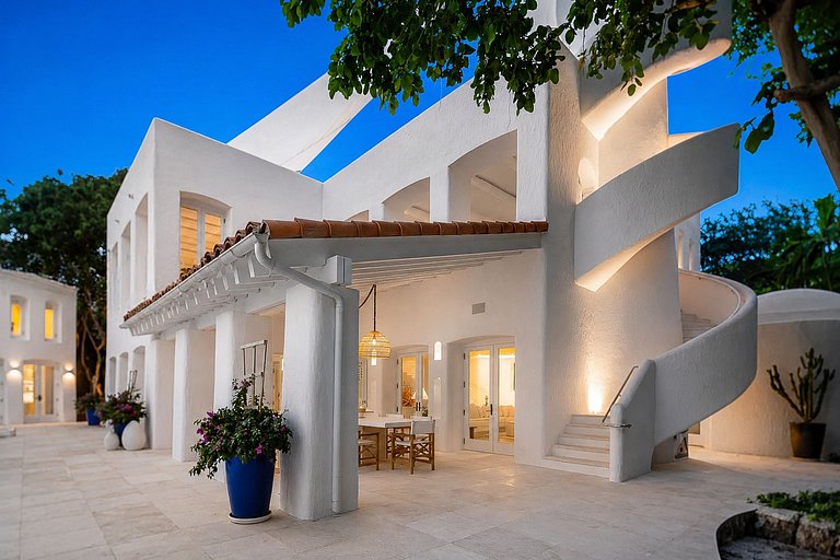 Mia009 - Mansão estilo Mykonos frente mar em Miami