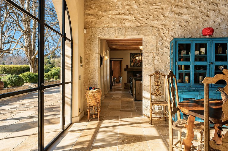 Pro010 - Propriedade Provençal nas Alpilles