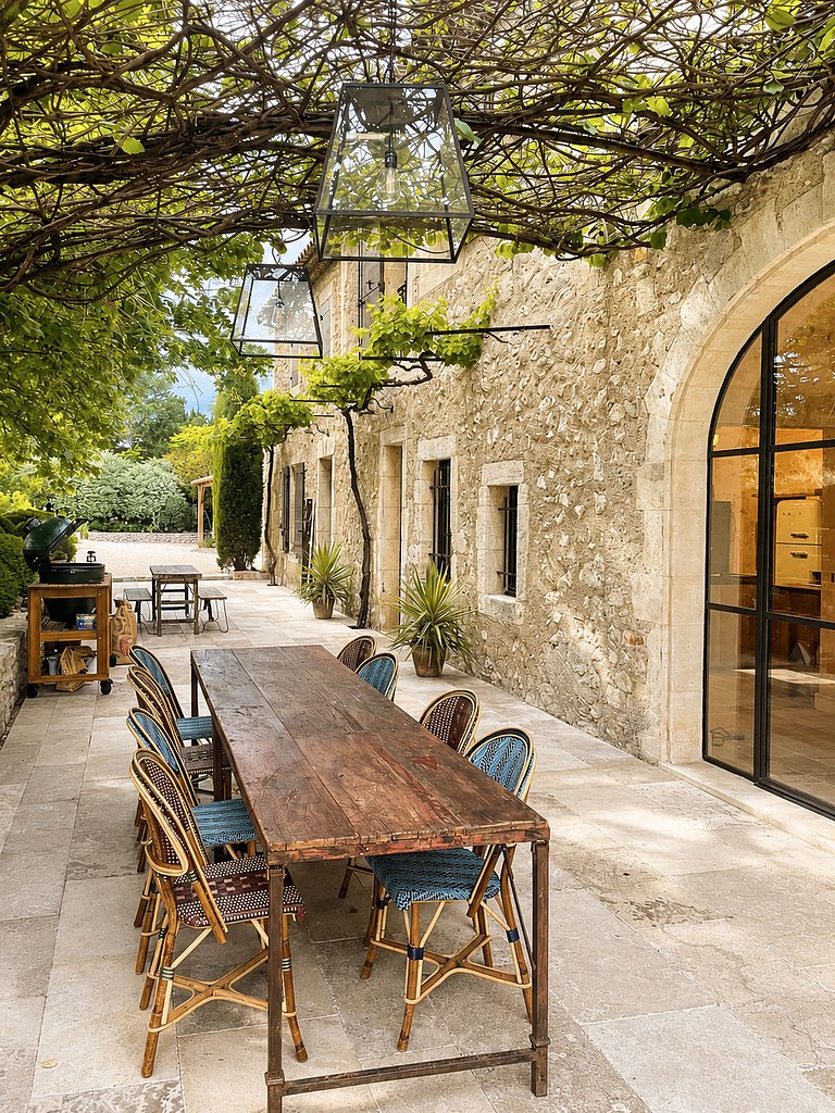 Pro010 - Propriedade Provençal nas Alpilles