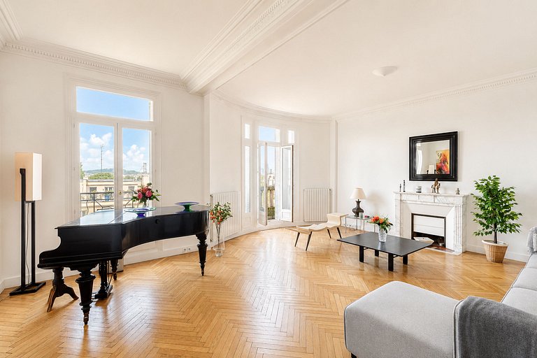 Par065 - 3 bedroom apartment in Paris 16