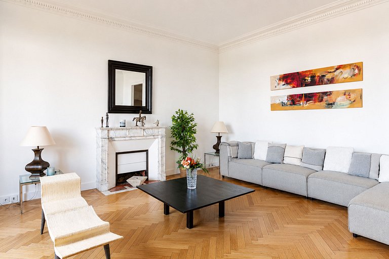 Par065 - 3 bedroom apartment in Paris 16