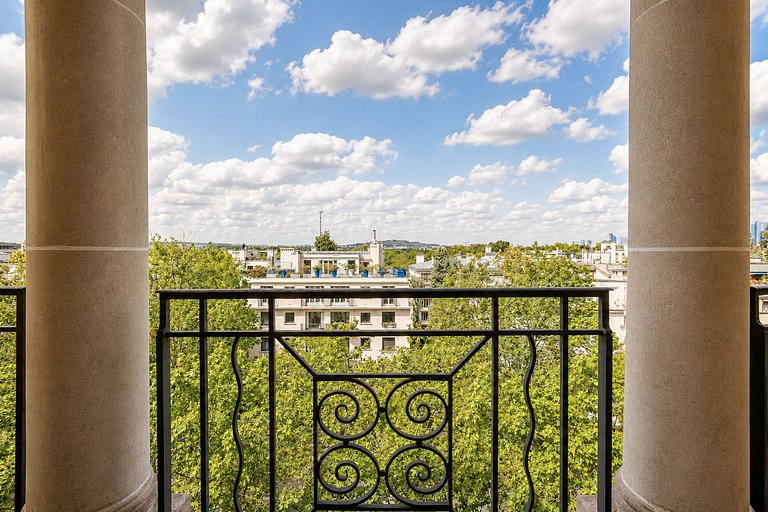 Par065 - 3 bedroom apartment in Paris 16