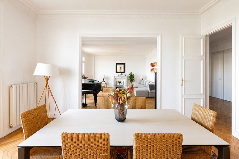 Par065 - 3 bedroom apartment in Paris 16
