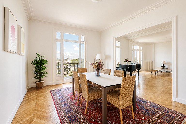 Par065 - 3 bedroom apartment in Paris 16