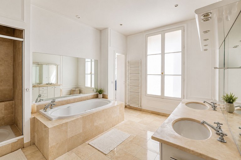 Par065 - 3 bedroom apartment in Paris 16