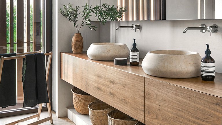 Alg031 – Contemporary cliffside villa with ocean views
