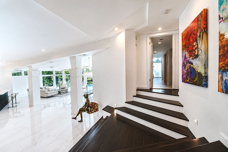 Mia019 - Modern Waterfront House in Fort Lauderdale
