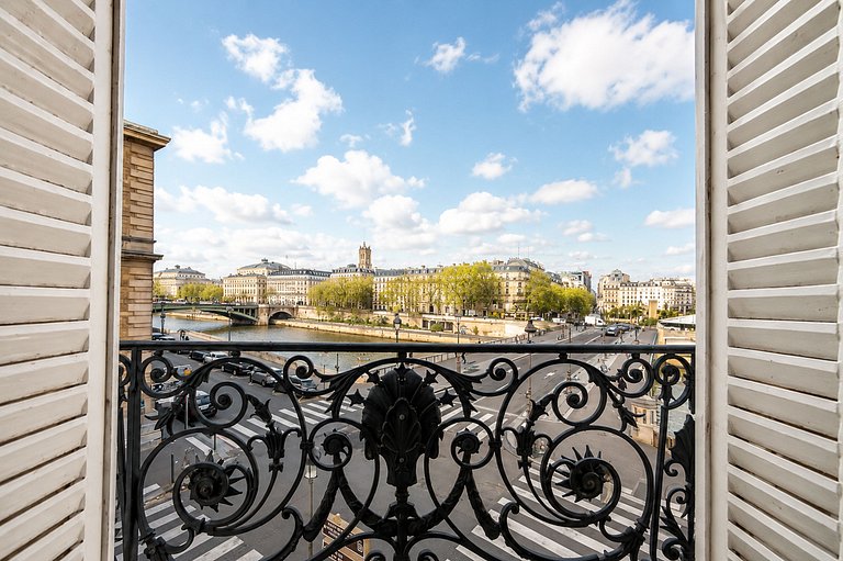 Par130 – Vistas icónicas desde Île de la Cité