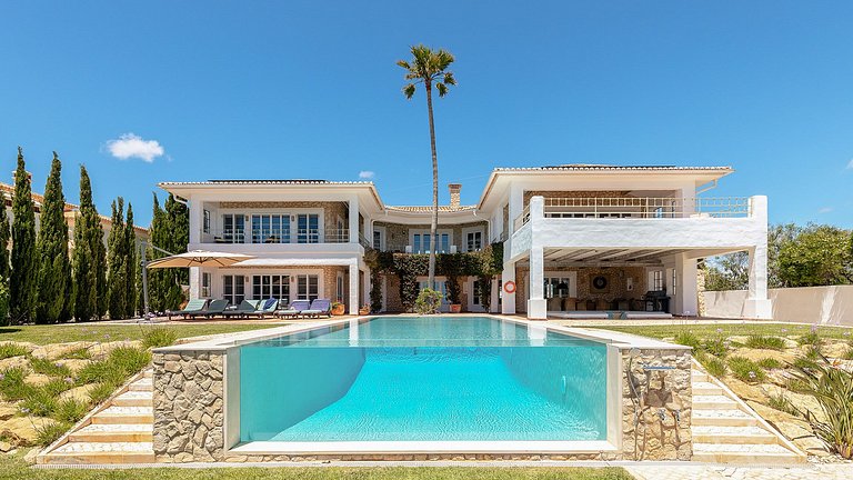 Alg034 – Clifftop ocean-view villa in Algarve