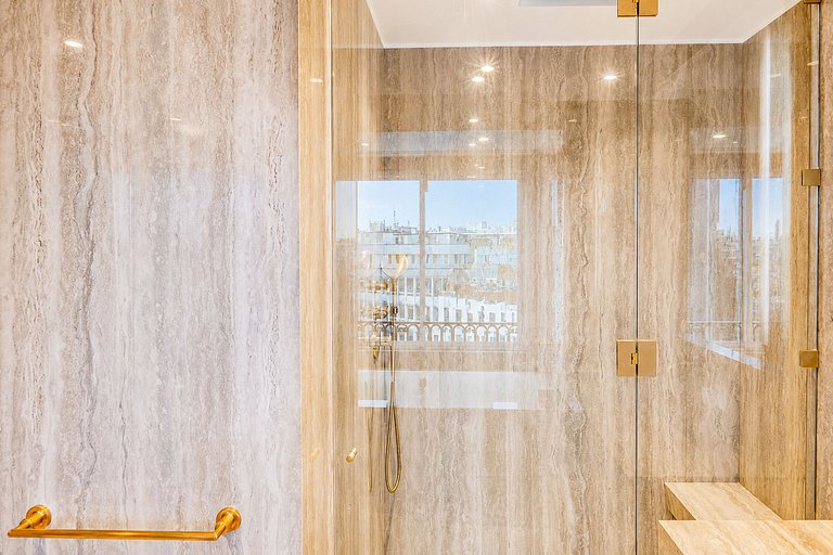 Par114 - Amazing 4 bedroom apartment