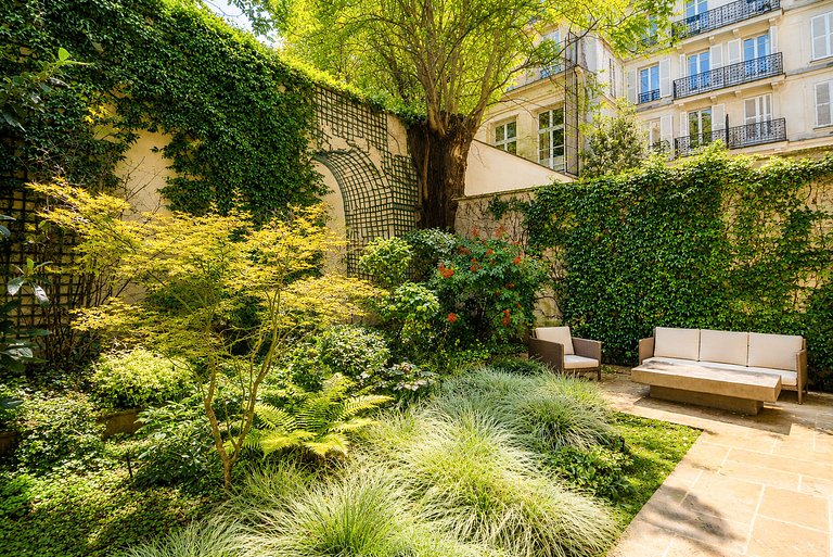 Par069 - Apartamento com jardim em Saint Germain