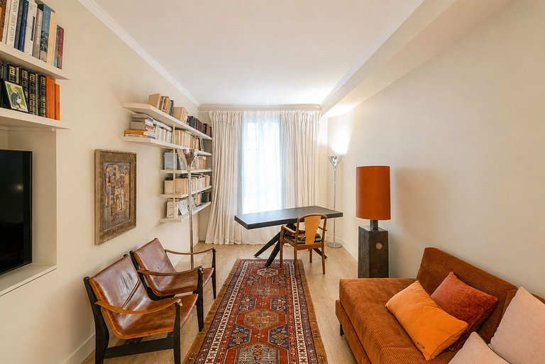 Par069 - Apartment with garden in Saint Germain