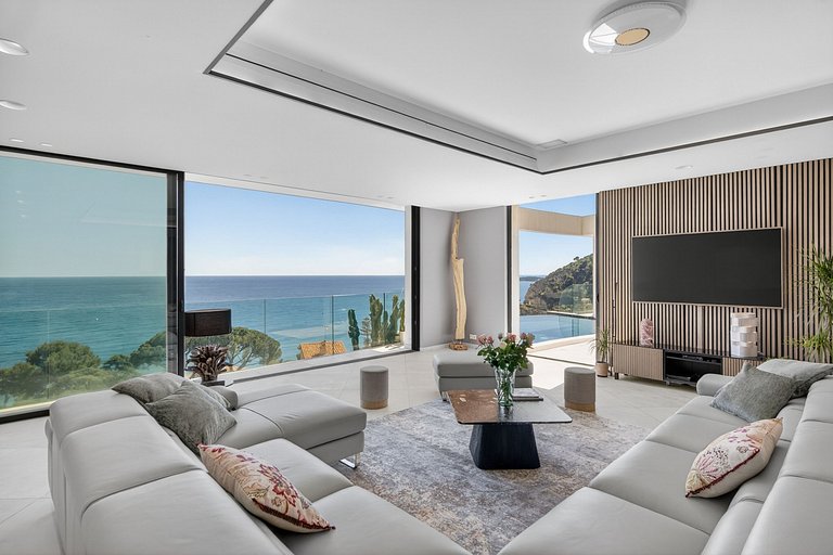 Azu005 - Villa surplombant la baie d'Eze, Côte d'Azur