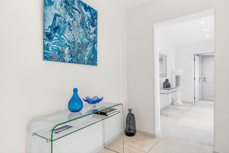 Azu005 - Villa overlooking the bay of Eze, French Riviera