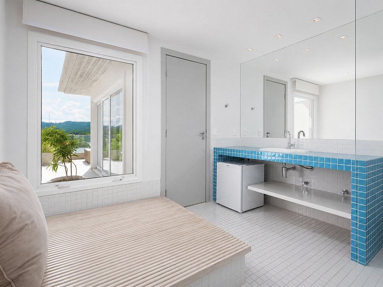 Buz020 - Villa moderne face à la mer à Ferradura