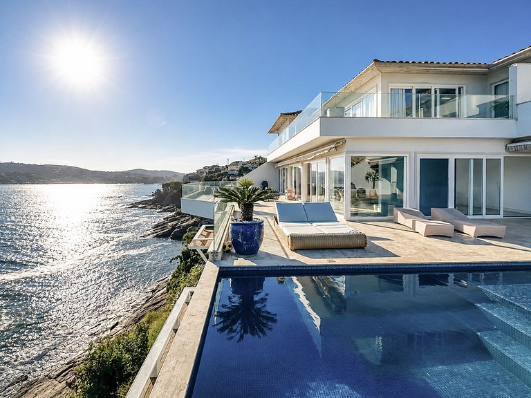 Buz020 - Villa moderne face à la mer à Ferradura