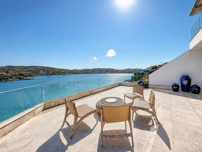 Buz020 - Modern Oceanfront Villa in Ferradura