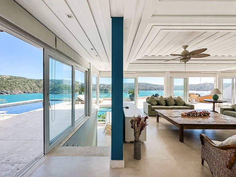 Buz020 - Villa moderna frente ao mar na Ferradura