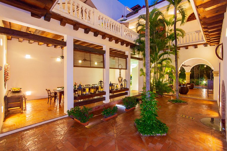 Car050 - Casa colonial de luxo no Centro Histórico