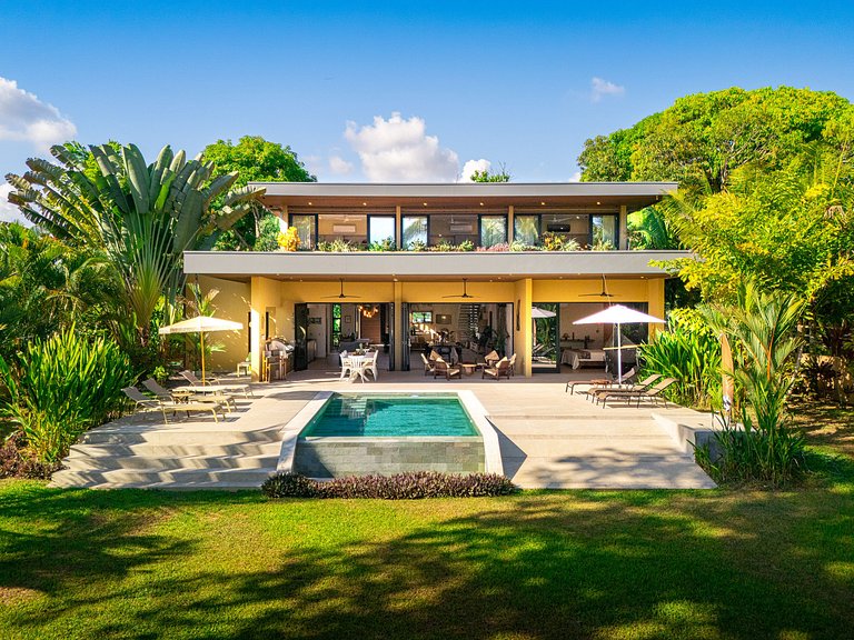 Cri009 - Beachfront Villa in Esterillos Este, Costa Rica