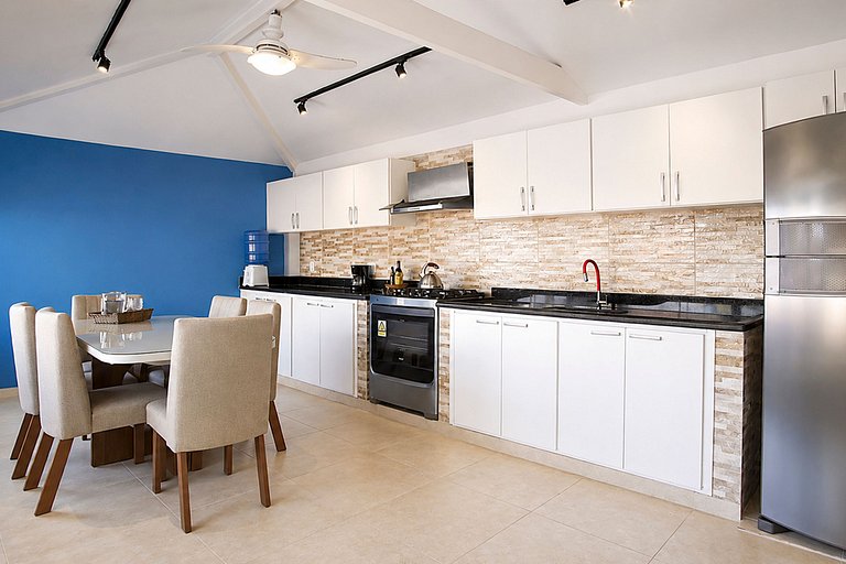 Buz013 - Beautiful sea front house in Búzios