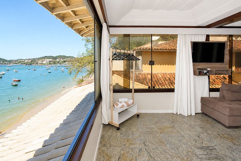 Buz013 - Hermosa casa frente al mar en Búzios