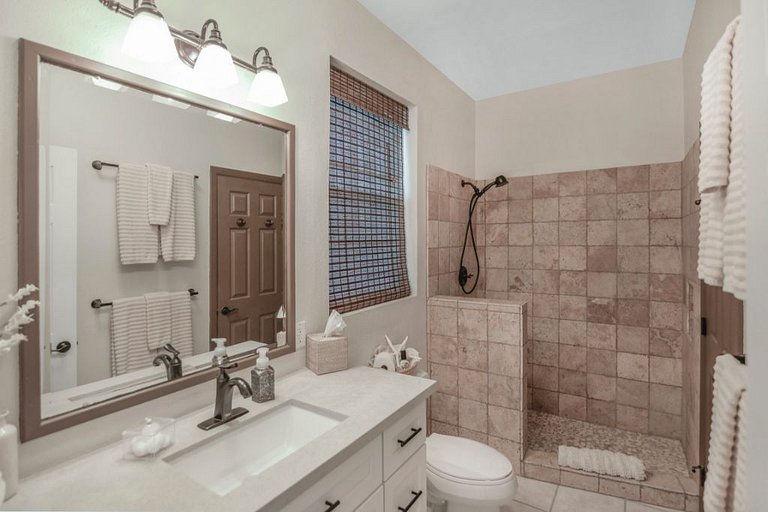 Bhs015 - Beachfront villa with private pool in Great Exuma